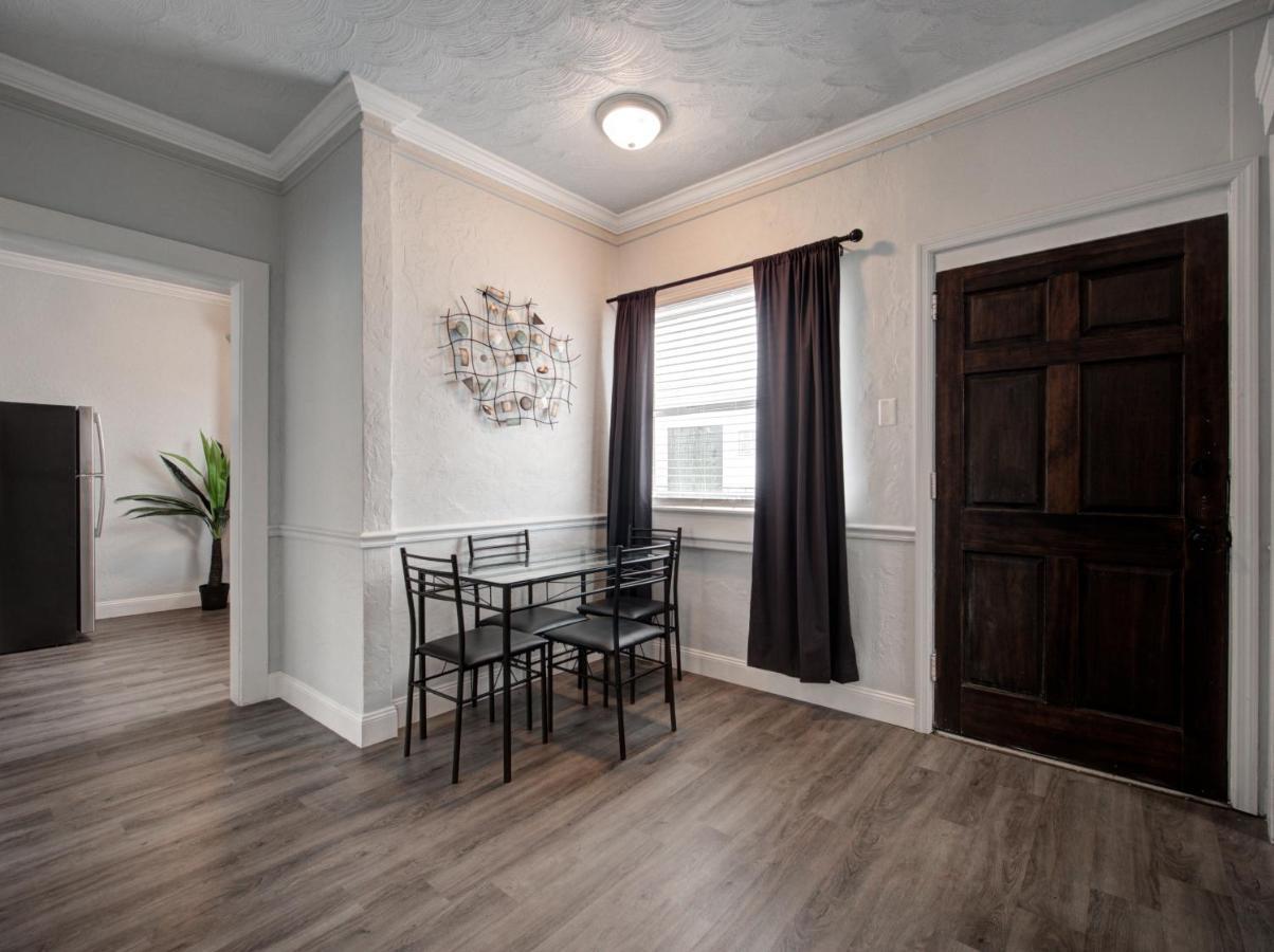 Modern Westshore Apartment Tampa Exterior photo